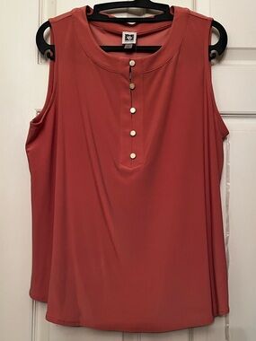 Sleeveless Button-Front Women's Top in pink/salmon color- NWT